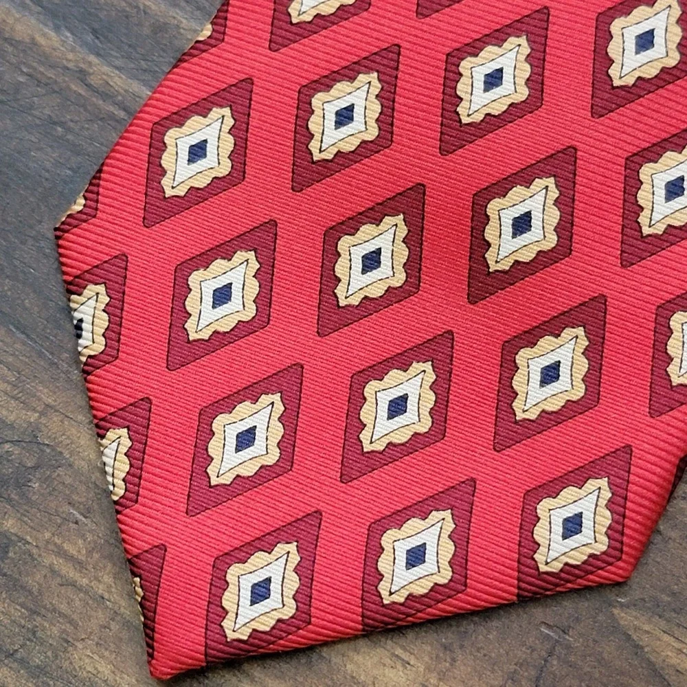 Jos A Bank Made in Italy Men's Neck Tie Silk - Red‎